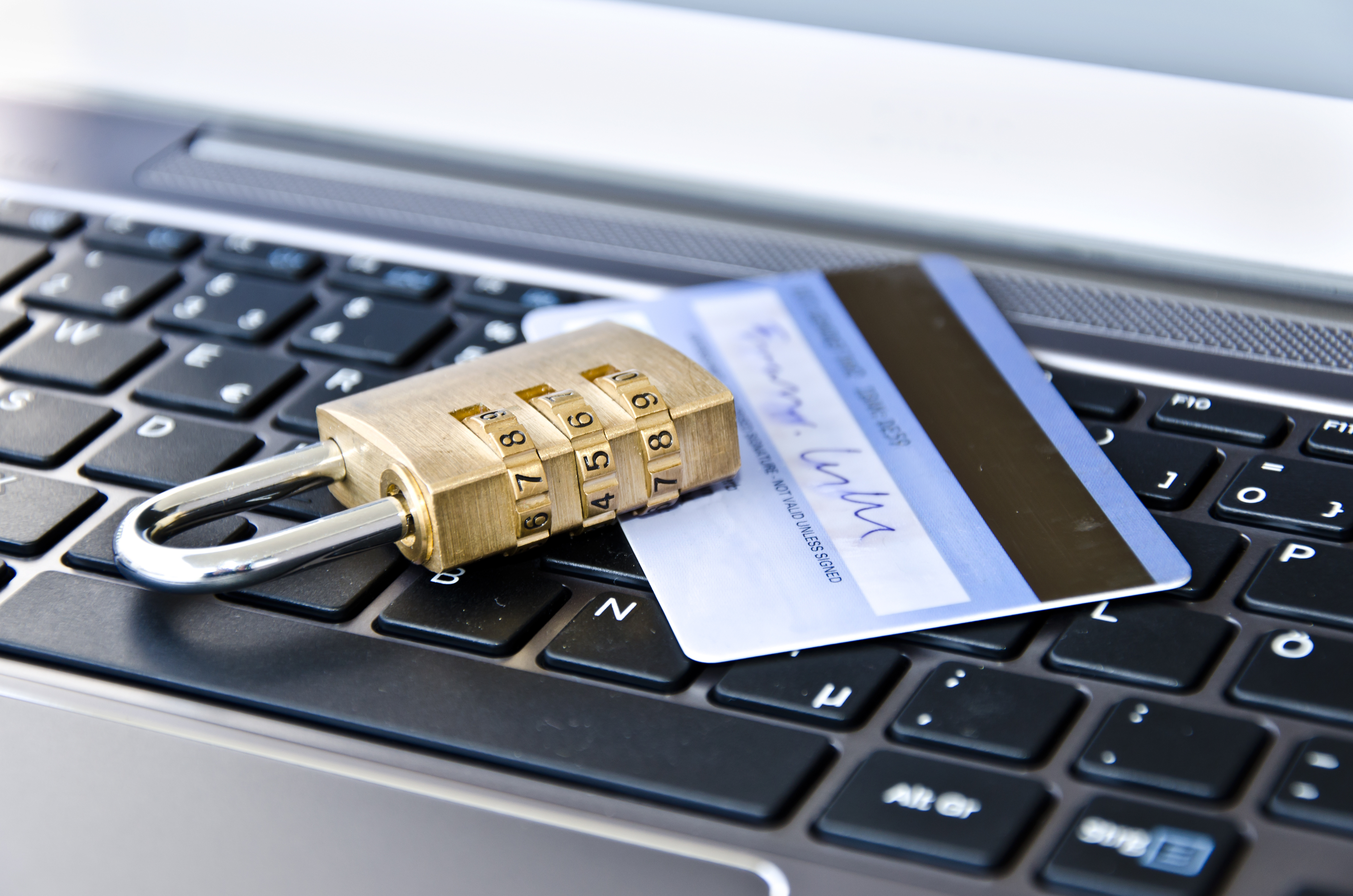Beim Online-Banking gilt es, wichtige Regeln zu beachten, um sein Geld auch vor Internet-Tätern zu schützen.