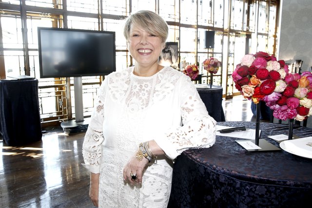 Creative Director Susanne Kölbli erläuterte den Gästen die liebevoll kreierten Schmuckstücke. | Foto: Thomas Sabo PR