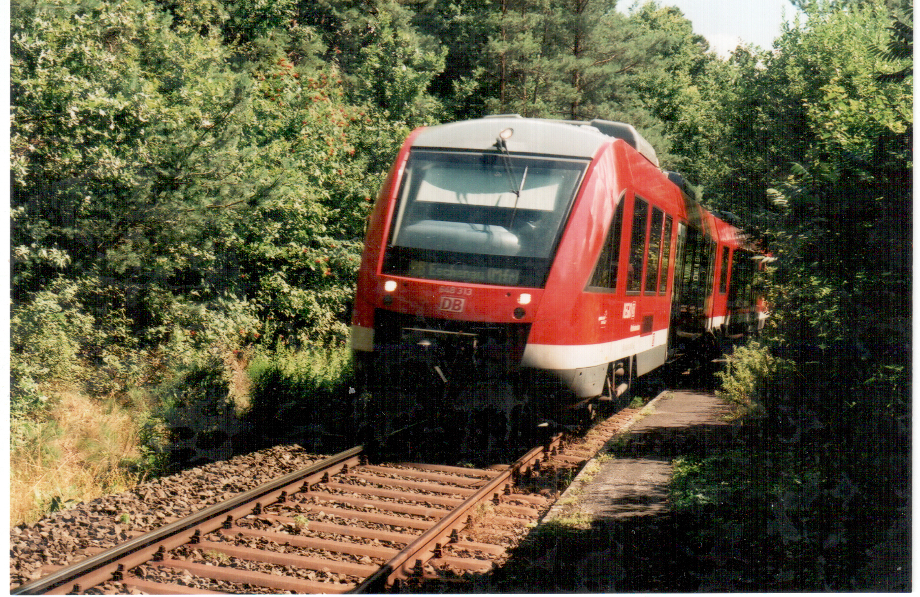 Die Gräfenbergbahn am ehemaligen Haltepunkt Buchenbühl im Jahr 2004