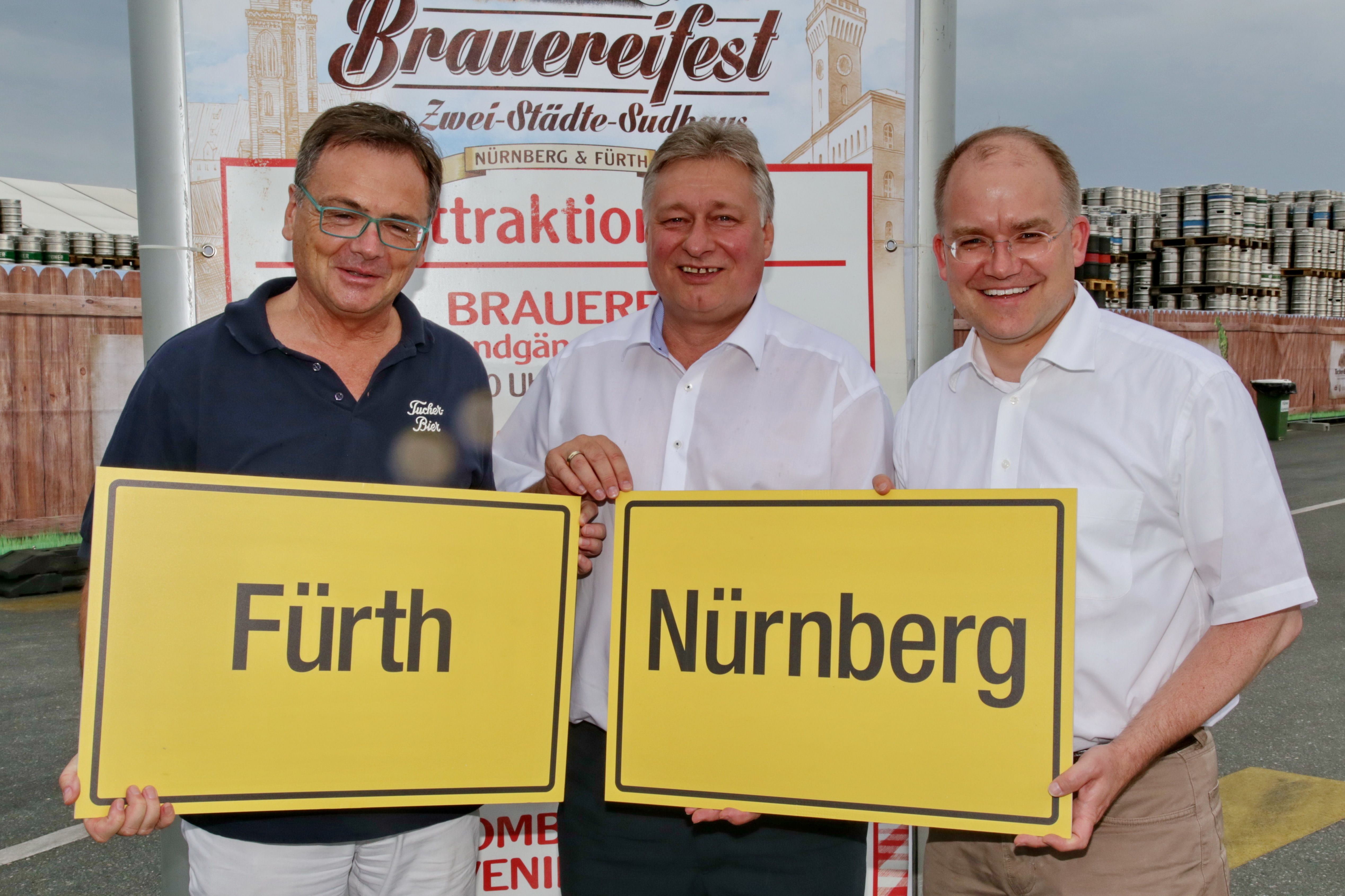 Tücher-Geschäftsführer Fred Höller, SPD Bundestagsabgeordneter Martin Burkert und Nürnbergs CSU-Stadtratsfraktions-Chef Sebastian Brehm (v.l.).