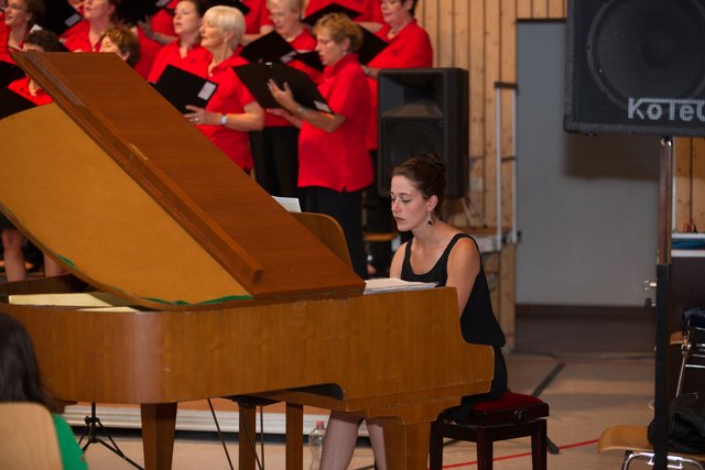 Theresia Brehm am Klavier (Bild: Privat)