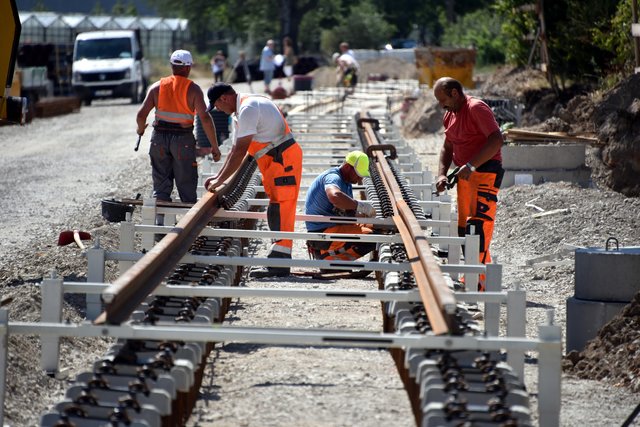 Gleisbauarbeiten von Thon nach Am Wegfeld im Nürnberger Norden. | Foto: VAG Verkehrs-Aktiengesellschaft/Claus Felix
