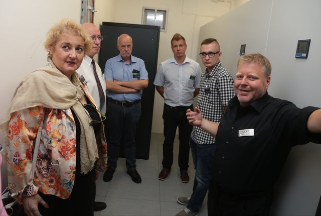Betriebsbesichtigung mit MdL Petra Guttenberger. | Foto: bayernpress