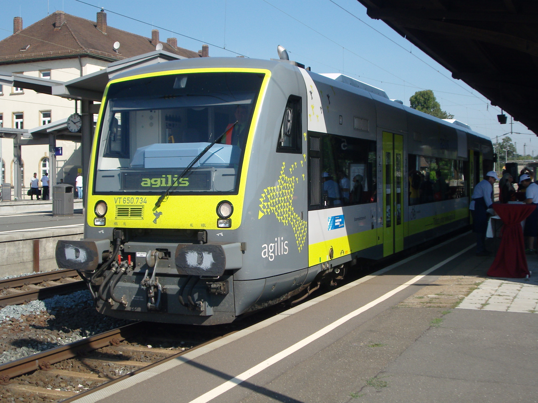 Der agilis - VT 650.734 kurz vor der Taufe auf den Namen FORCHHEIM.