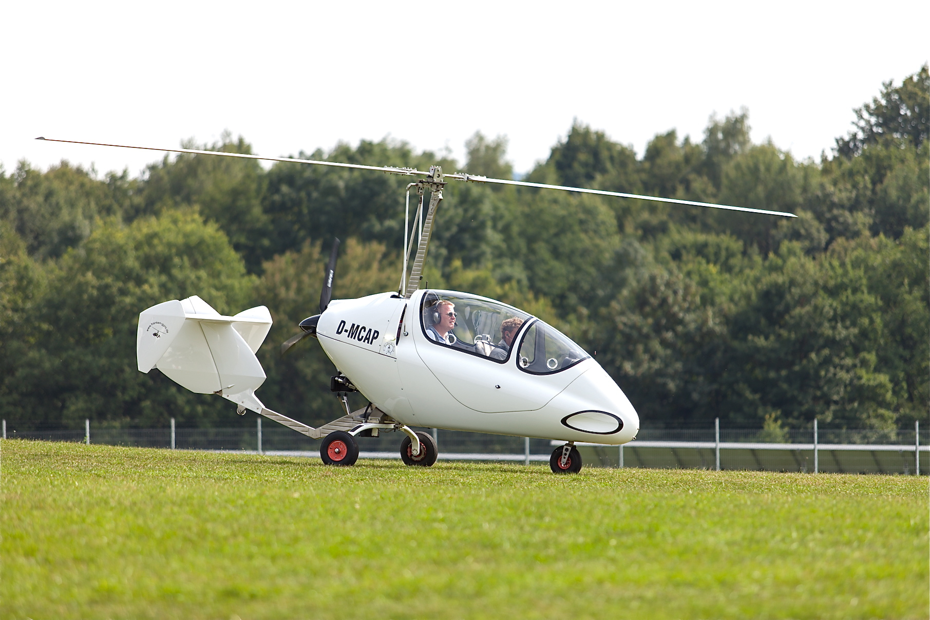 Auch in diesem Jahr gibt es jede Menge Präsentationen, Informationen und vor allem Aktionen rund ums Fliegen. Foto: R. Rosenbauer