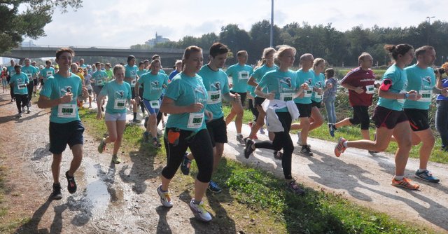 Arcaden-Lauf in die Mönau.