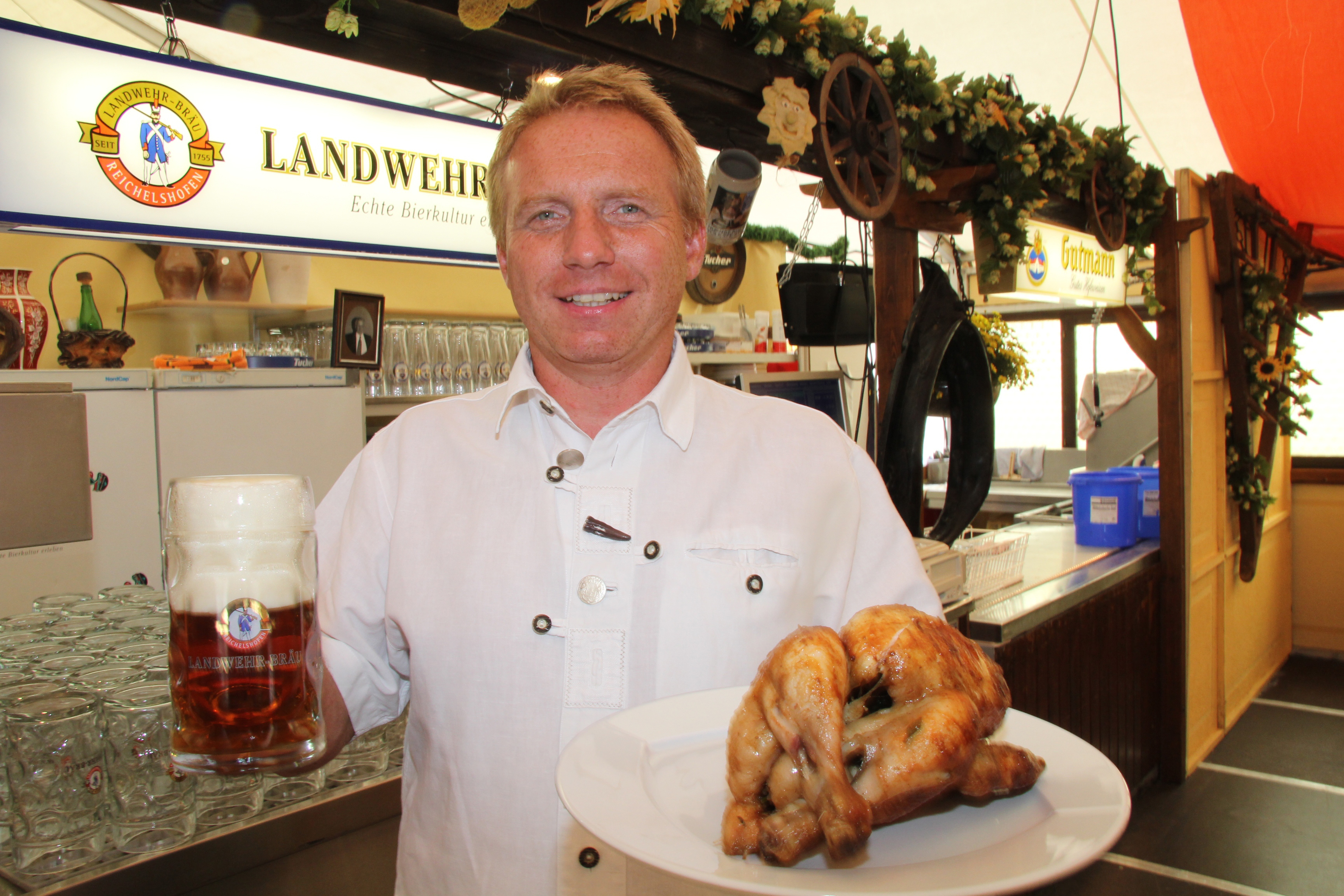 Wolfgang Friedlsperger spendiert 25 Schlemmergutscheine und 25 mal Festbier für MarktSpiegel-Leserinnen und -Leser.