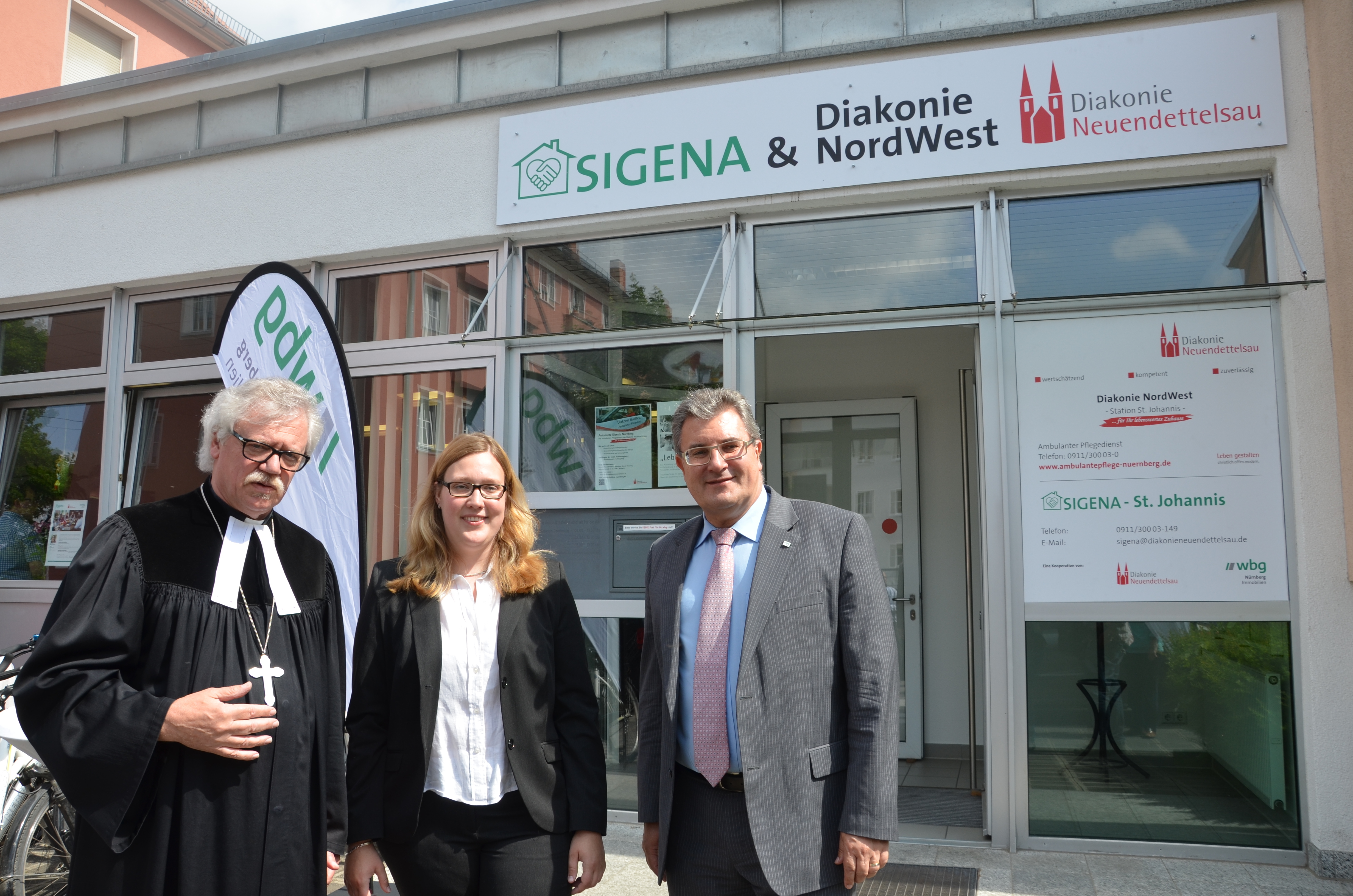 Einweihung des SIGENA Stützpunktes: Rektor Prof. Dr.h.c. Hermann Schoenauer, Stützpunkt-Koordinatorin Maria Szobries und wbg-Geschäftsführer Frank Thyroff (v.l.n.r.)