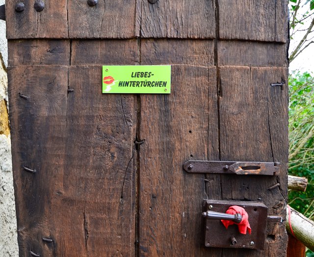 Soll ja vorkommen: Für alle Fälle gibt es ein offenes Hintertürchen. | Foto: Nicole Fuchsbauer