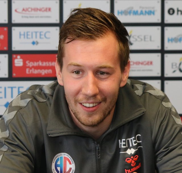 (Foto: hl-studios, Erlangen): HC Erlangen-Rückraumspieler Nicolai Link