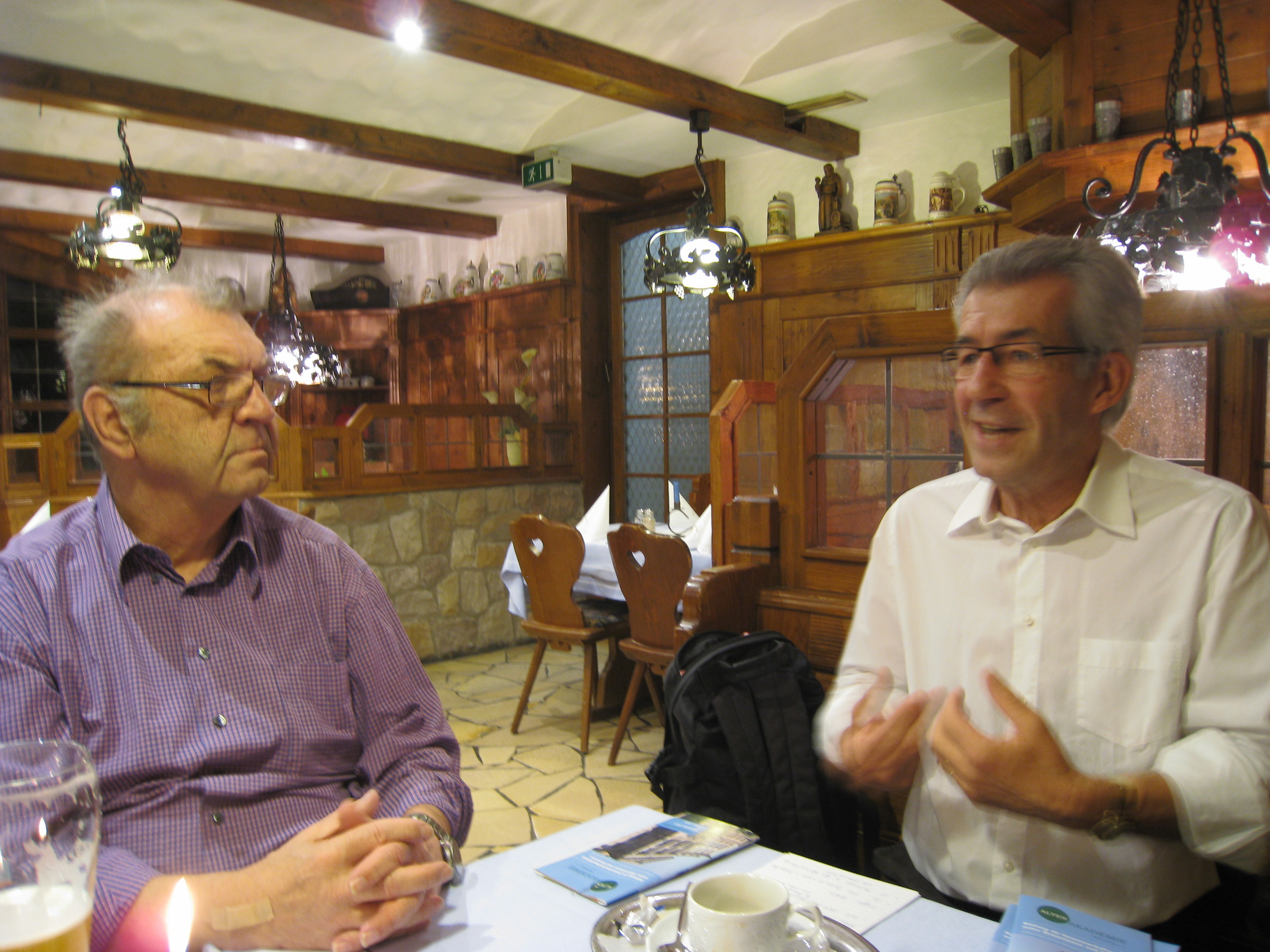 Akademievorsitzender, Oberstudiendirektor a.D. Alexander Liebel und Werner Gruber, Kreisvorsitzender der Senioren-Union Nürnberg-Süd und Stadtrat a.D.