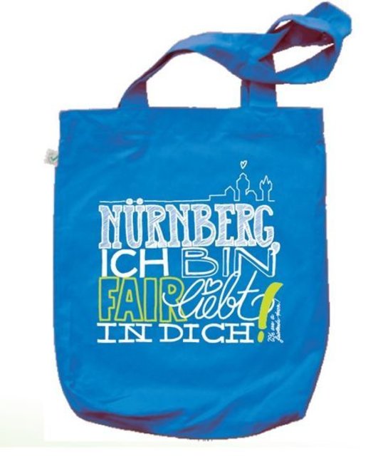 Nathalie Friedrich konnte die Jury mit ihrem frischen, sympathischen Design überzeugen. Die Tasche ist ab sofort für 6,95 Euro in ausgewählten Läden zu bekommen.