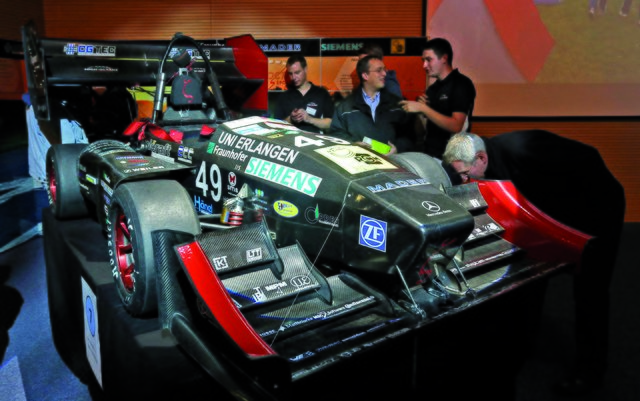 Die ,,Formula Student" ist ein Konstruktionswettbewerb für Rennwagen zwischen Hochschulen auf der ganzen Welt. Das Team der Erlanger High-Octane Motorsports stellt den Boliden der Saison 2013 vor.