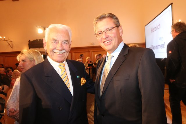 Dr. Roland Fleck (r.), Geschäftsführer NürnbergMesse und 
Nikolaus W. Knauf, Honorarkonsul Russische Föderation. | Foto: © John R. Braun