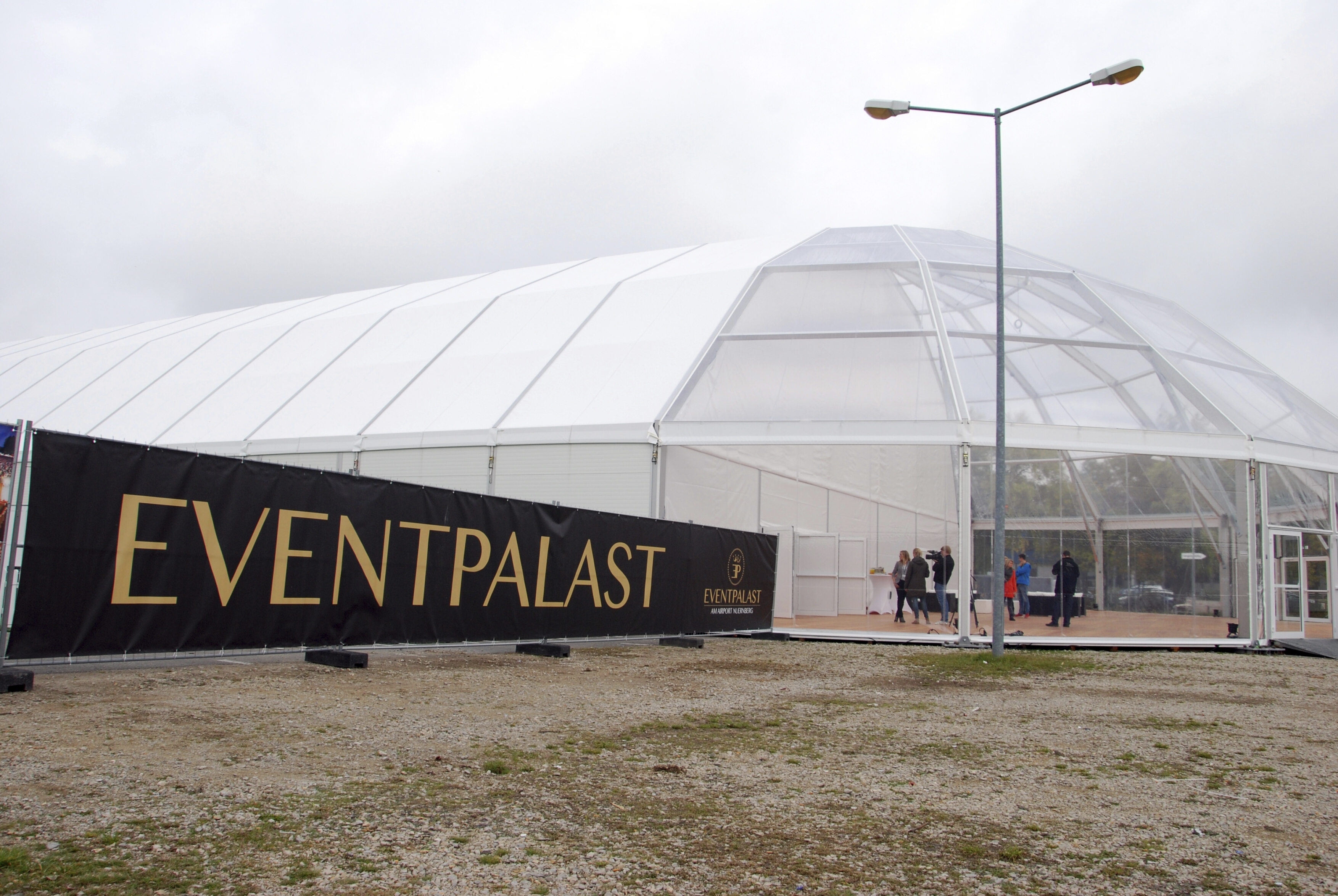 Der neue Eventpalast am Airport Nürnberg wurde der Öffentlichkeit vorgestellt.