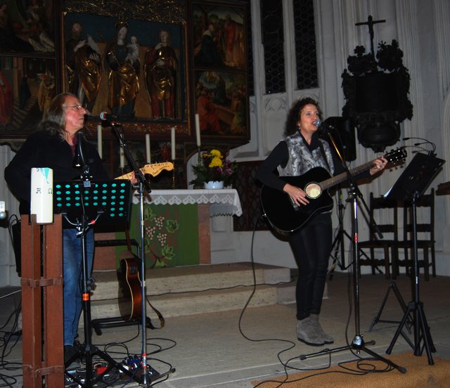 Peter Knott und Helen Jordan in der Johanniskirche
