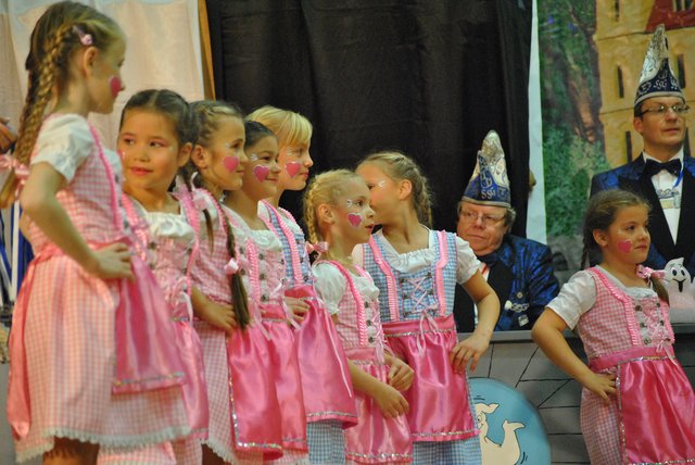 Eröffnung der neuen Faschings-Session 2015/16 in die TSV Turnhalle Stein. | Foto: Stadt Stein