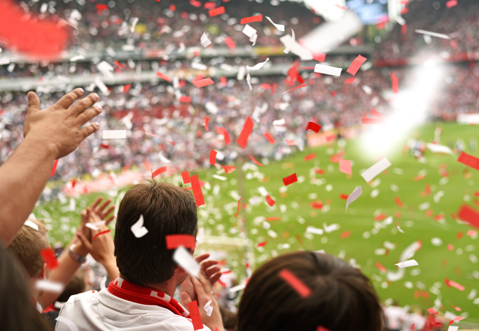 Beste Stimmung erhoffen sich die Fans von der EM 2016: Durch neues Format könnte aber ein Langeweiler-Turnier drohen.