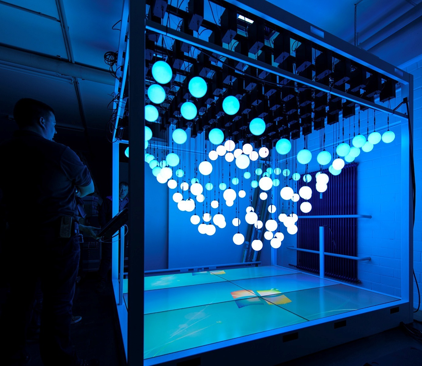(Foto: hl-studios, Erlangen) – hl-studios: kinetisches Cloud-Modell mit dem gewissen Wow-Effekt