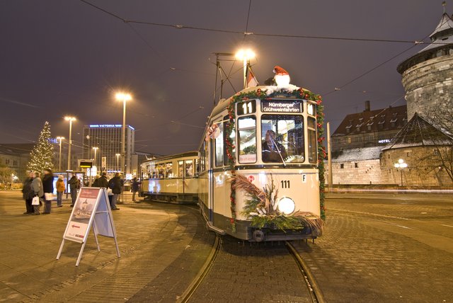 15 Jahre Weihnachtsboten auf Schienen - Glühweinfahrten versüßen den Advent | Foto: VAG / Andreas Neuer