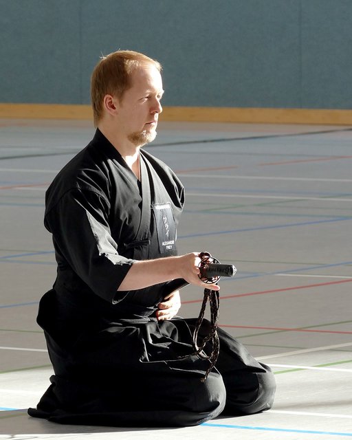 Alexander Frey, 1. Dan Iaido, schaffte es auf den dritten Platz (Bronzemedaille) in der Shodangruppe.