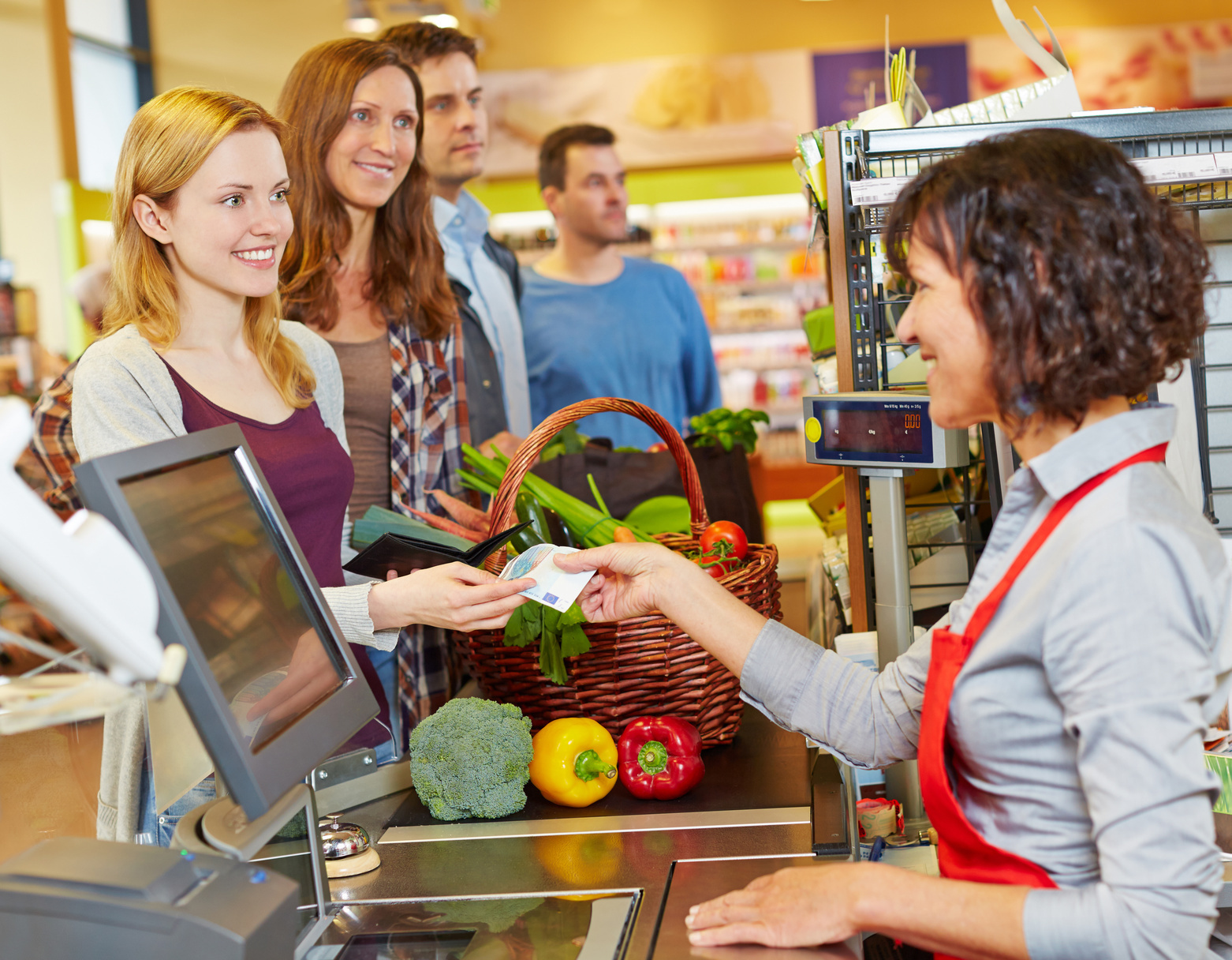 Wie eine Umfrage ergeben hat, legen die Kunden sogar mehr Wert auf Freundlichkeiten als auf günstige Preise.