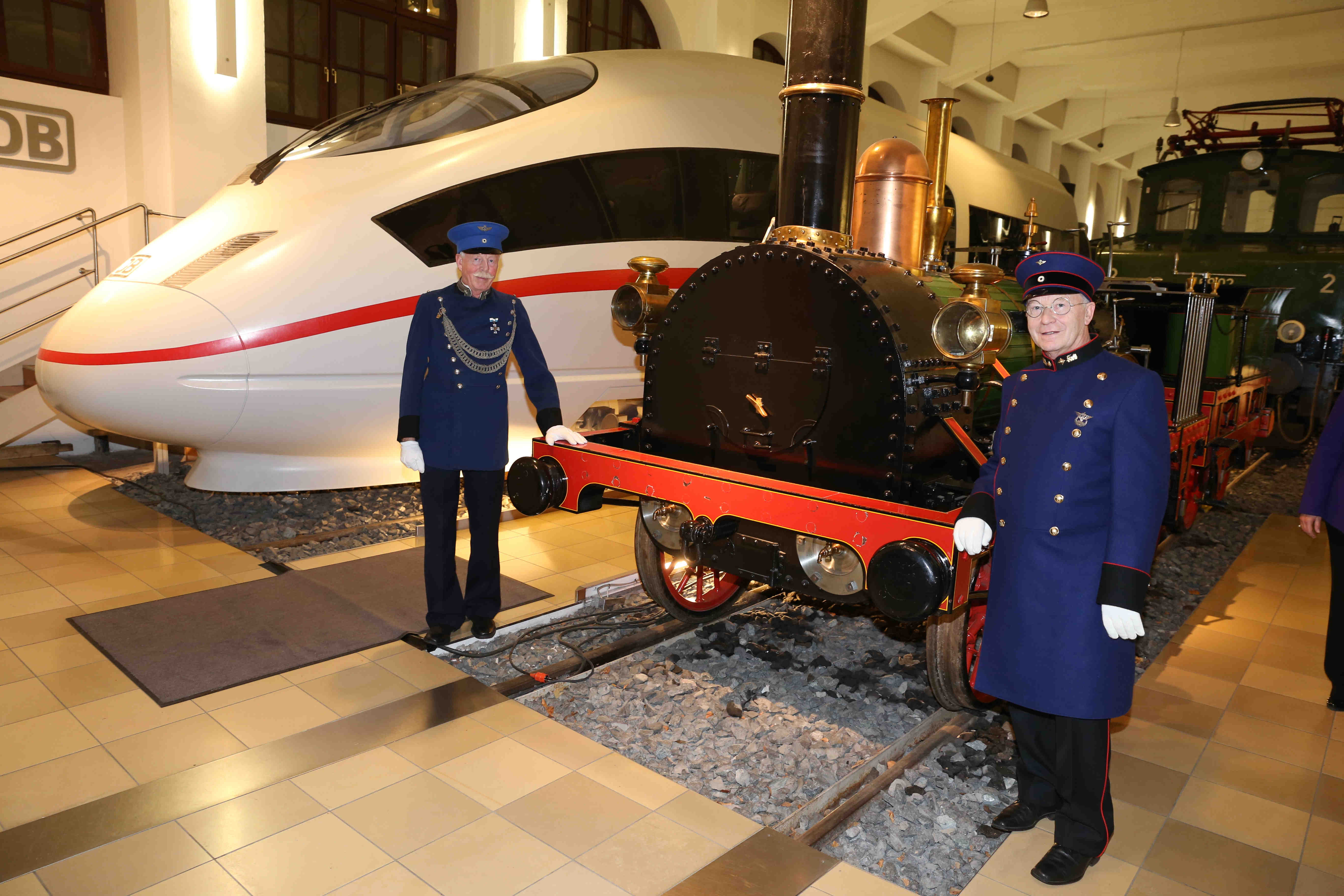 Adler trifft ICE - Festakt im DB Museum Nürnberg zu 180 Jahre Eisenbahn Deutschland.