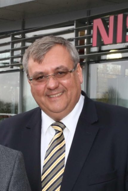 Dirk Hoerr (Geschäftsführer Autohaus Hoefler): ,,Den Heiligen Abend und den ersten Weihnachtsfeiertag verbringe ich traditionell mit meiner Frau Monika und den Kindern. Im Kreise der Familie wird gut gekocht und zusammen gefeiert. Am 26. Dezember fliegen wir dann auf Einladung meiner Mutter nach Südafrika, um in warmen Gefilden den Jahreswechsel zu erleben." | Foto: bayernpress