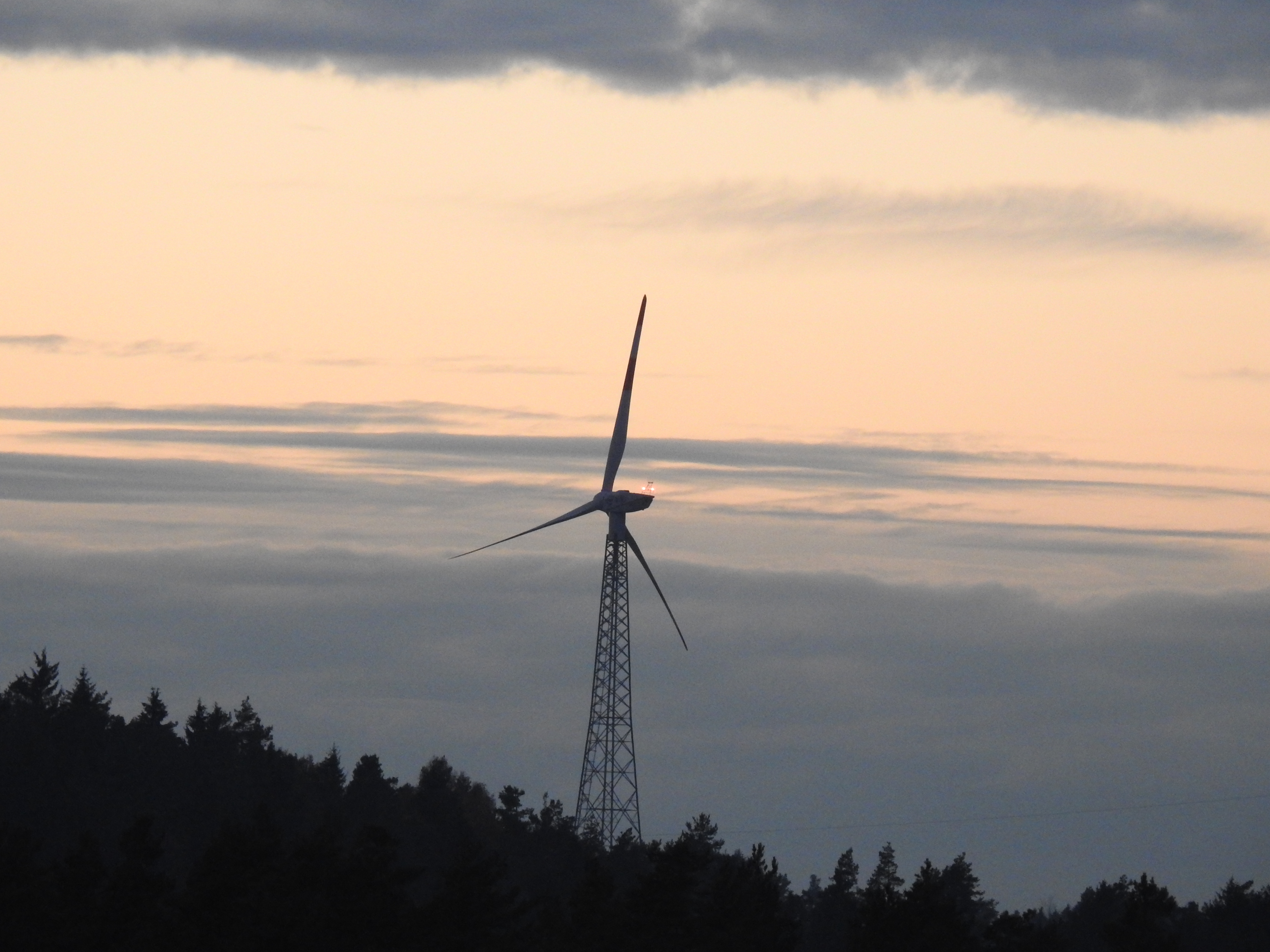 Der Beschluss zum Windpark in Brunn ist ungültig. Im Januar 2016 wird erneut abgestimmt.