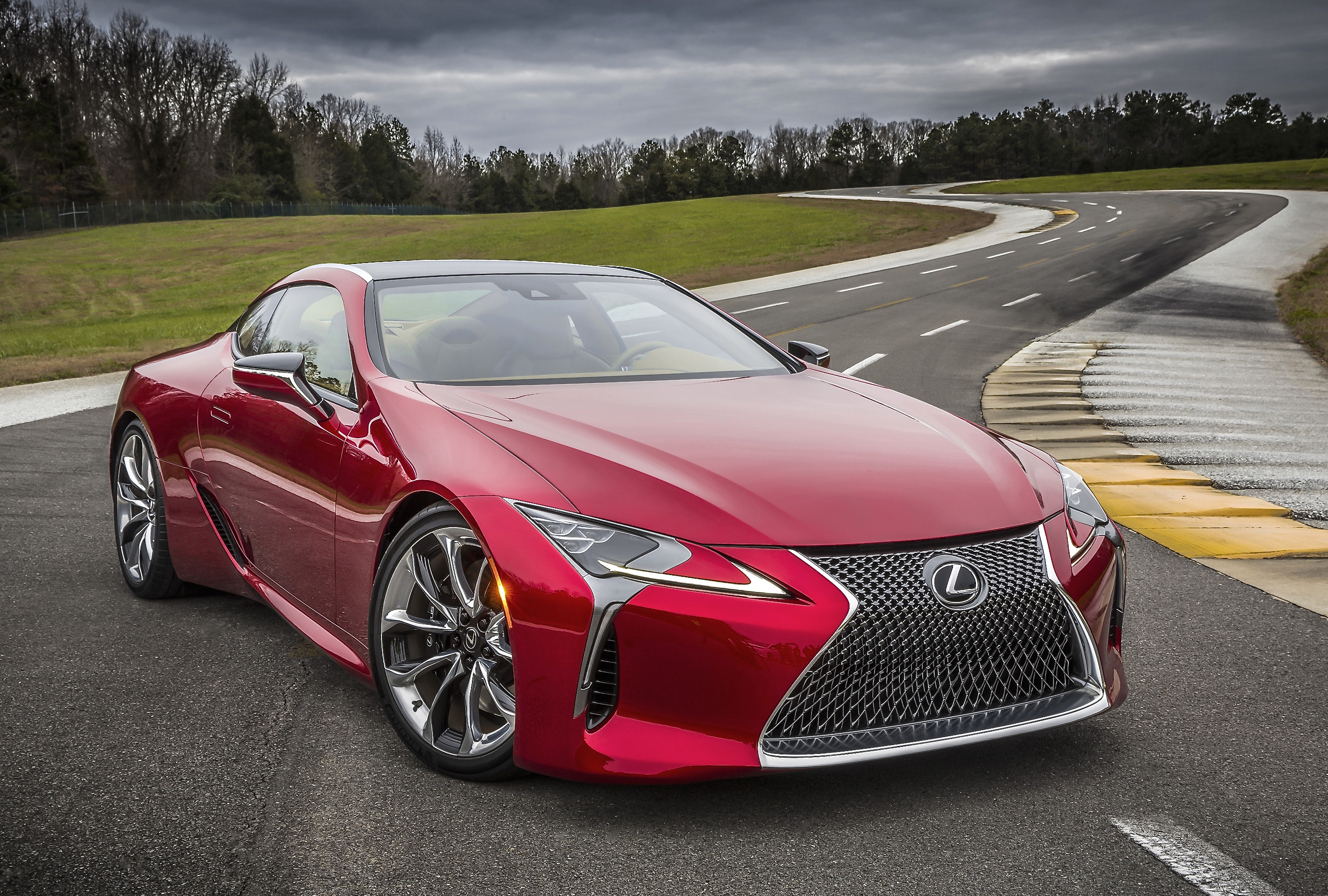 Auch was fürs Auge: der Lexus LC 500. Foto: Auto-Medienportal.Net/Lexus