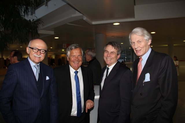 Neujahrsempfang der Stadt Nürnberg 2014 mit (v.l.): Gerd Schmelzer, Alpha-Gruppe, Hans-Rudolf Wöhrl, Wolfgang Graf zu Castell-Castell und Anton-Wolfgang Graf Faber-Castell. | Foto: John R. Braun