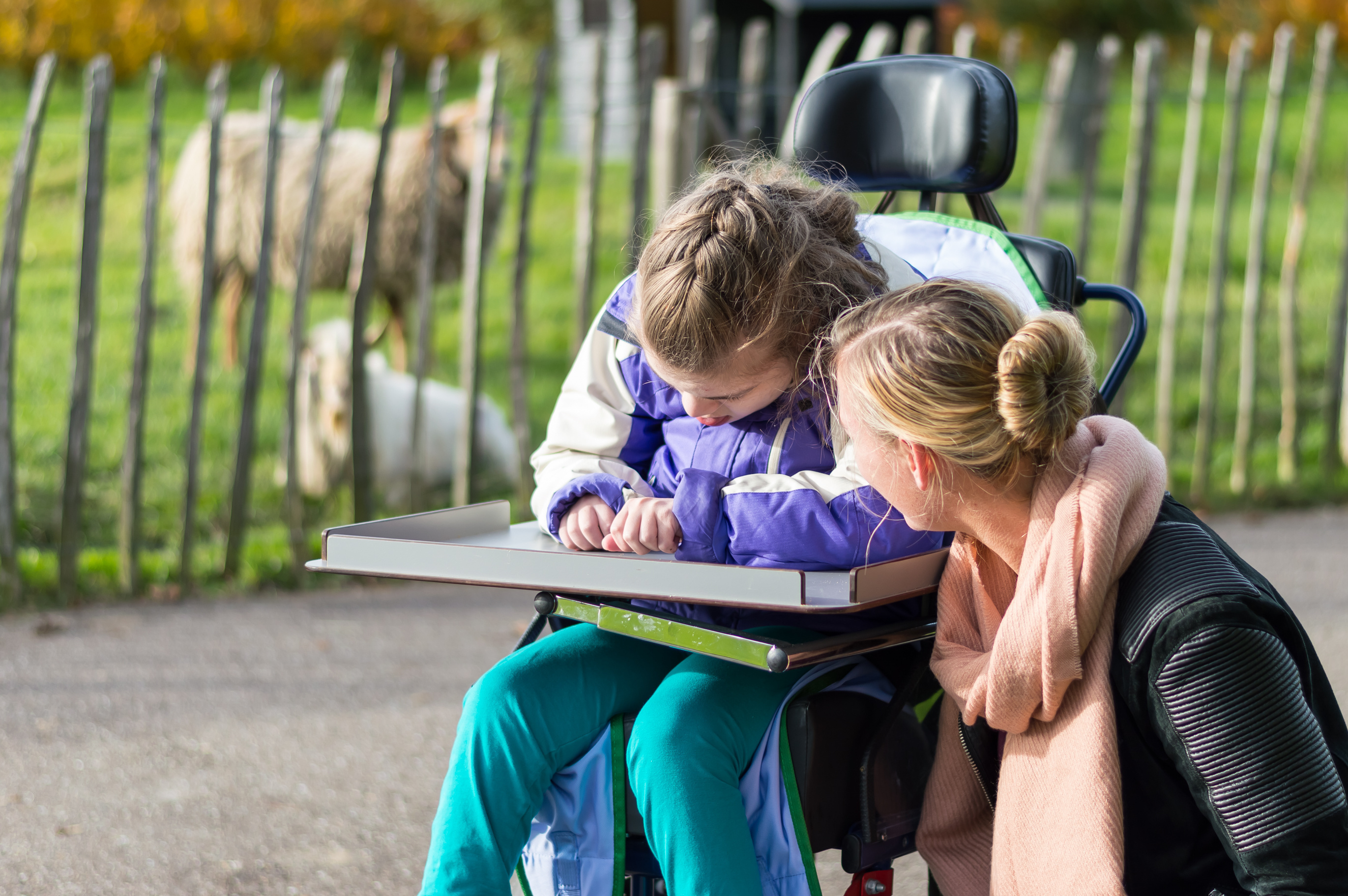 Familien berichten über ihren Alltag mit Handicap.