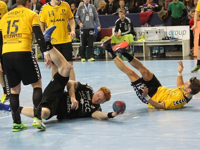 (Foto: hl-studios, Erlangen): HC Erlangen – Nikolai Theilinger gilt als sehr athletisch und wurfgewaltig