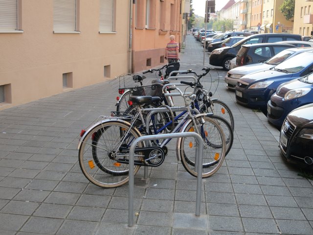 Neu aufgestellte Radständer in der Nordstadt.
