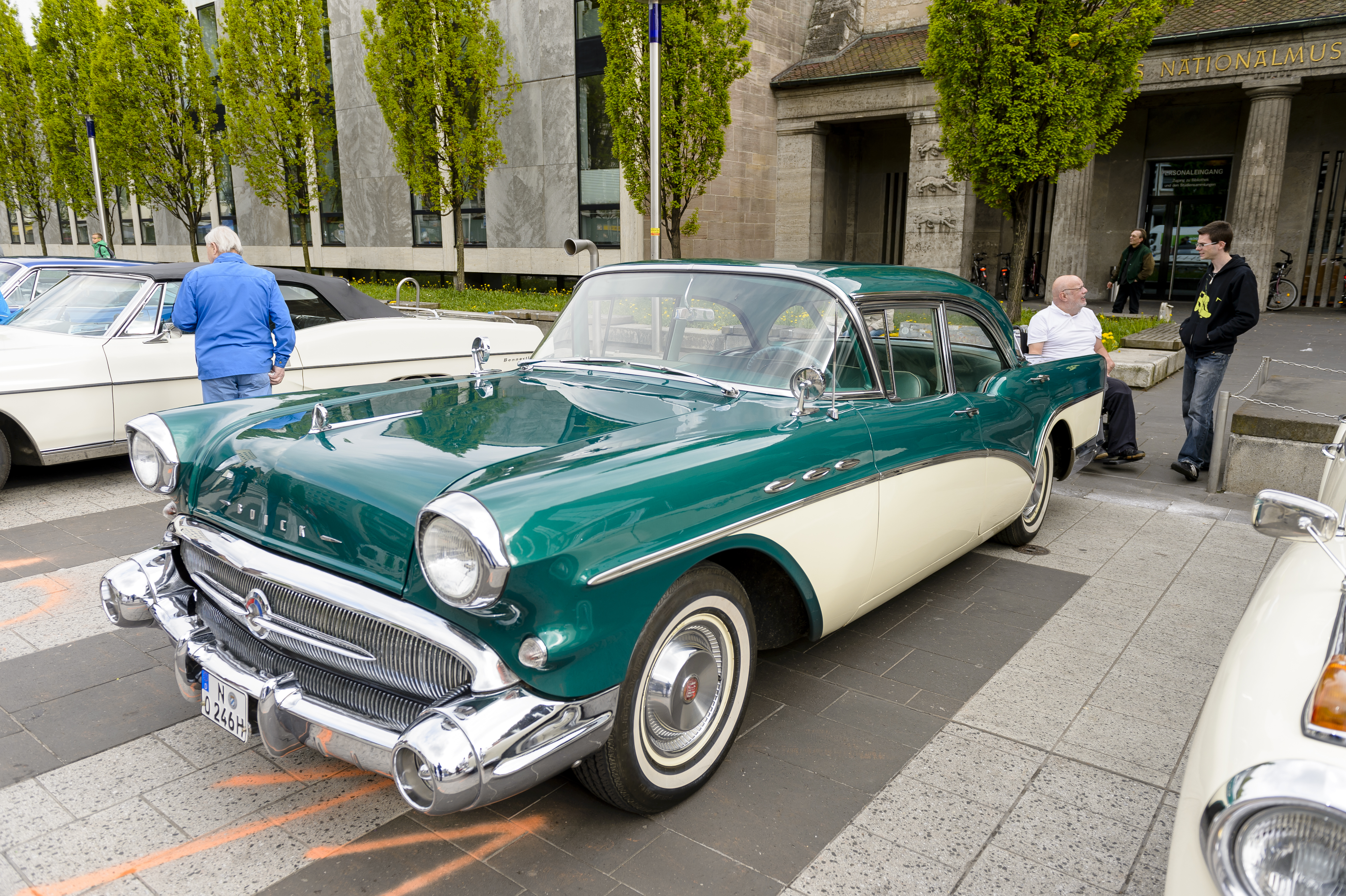 Bei diesem Schmuckstück handelt es sich um einen Buick, Jahrgang 1957.