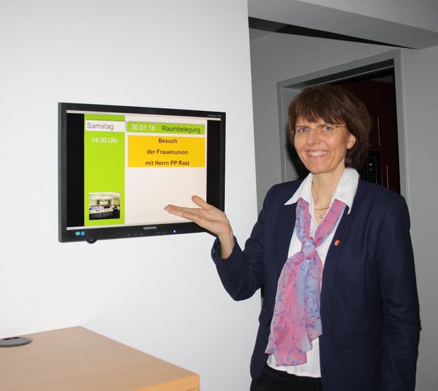 Schon auf der digitalen Anzeige wurde unser Besuch angekündigt