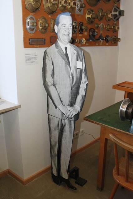 Der große Unternehmer Max Grundig ist im Rundfunkmuseum allgegenwärtig. Foto: Ebersberger