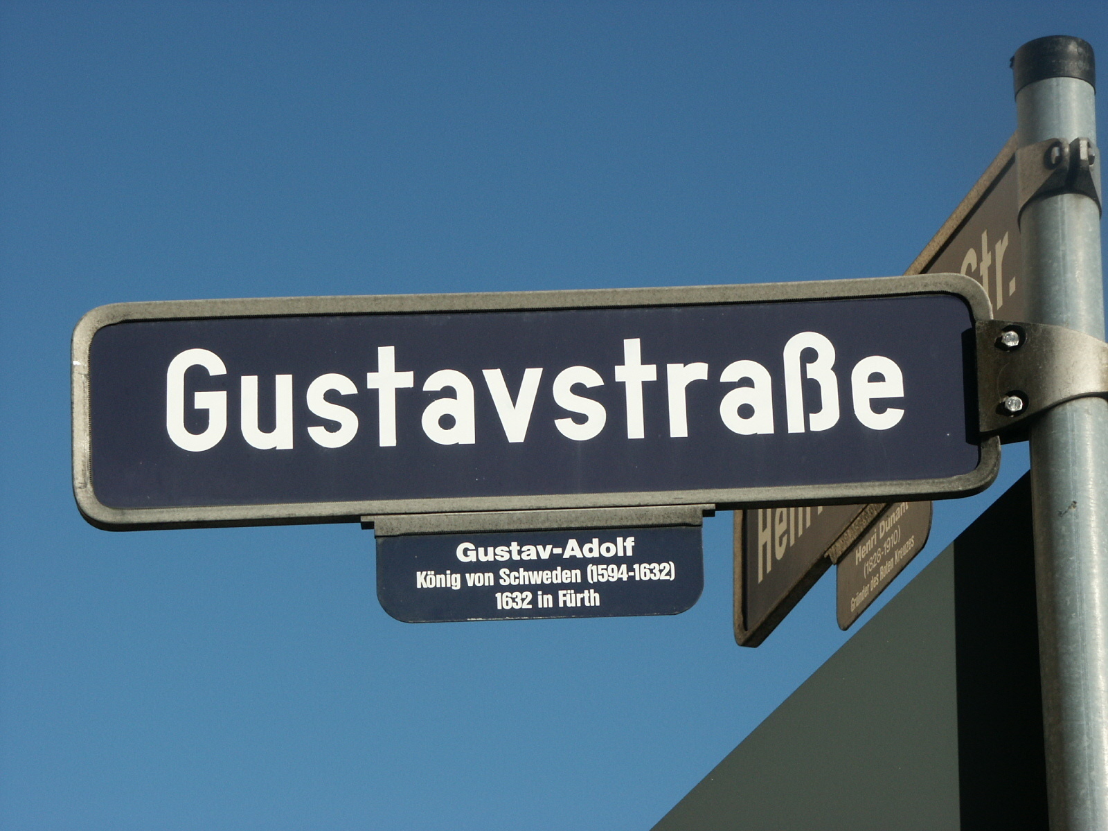 Die Gustavstraße in der Fürther Altstadt ist seit einigen Jahren zum Zankapfel geworden. Foto: Ebersberger