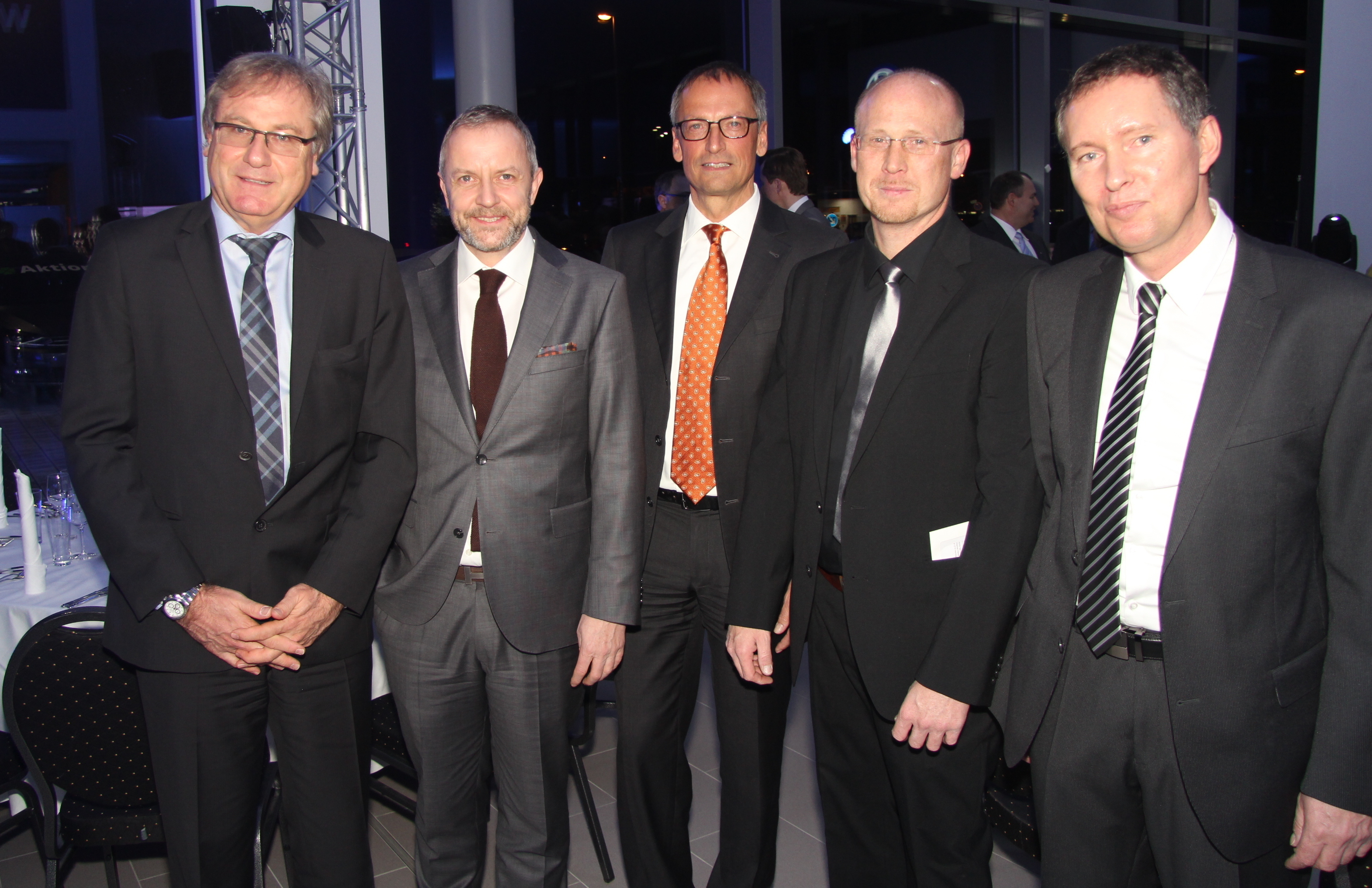 Gutgelaunte Gastgeber: (v.l.n.r.) Gesellschafter Uwe Feser, Markus Kugler (Geschäftsführer Feser-Graf-Gruppe) und Klaus Biemann (GF Feser-Biemann GmbH), sowie die WAS Servicezentrum GF Stefan Toltz und Andreas Matthes