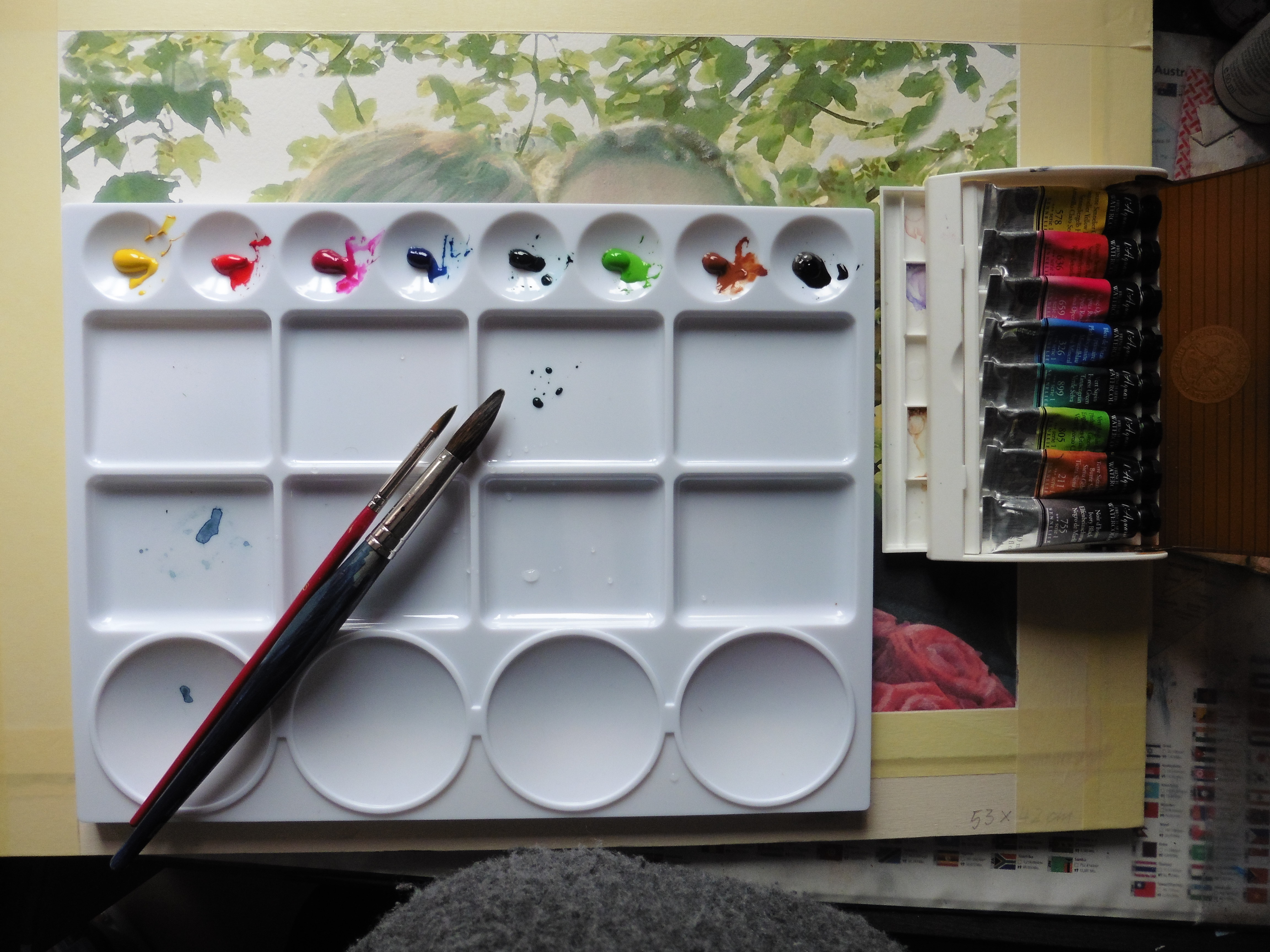 Sechs Farben aus der Tube von Sennelier in der Tischfarbpalette Nr. 23499 von Gerstaecker