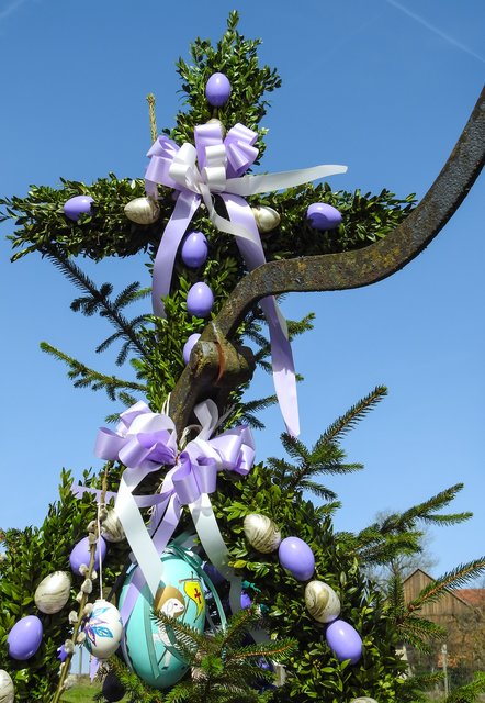 Osterbrunnen in Hohenpölz. | Foto: Nicole Fuchsbauer