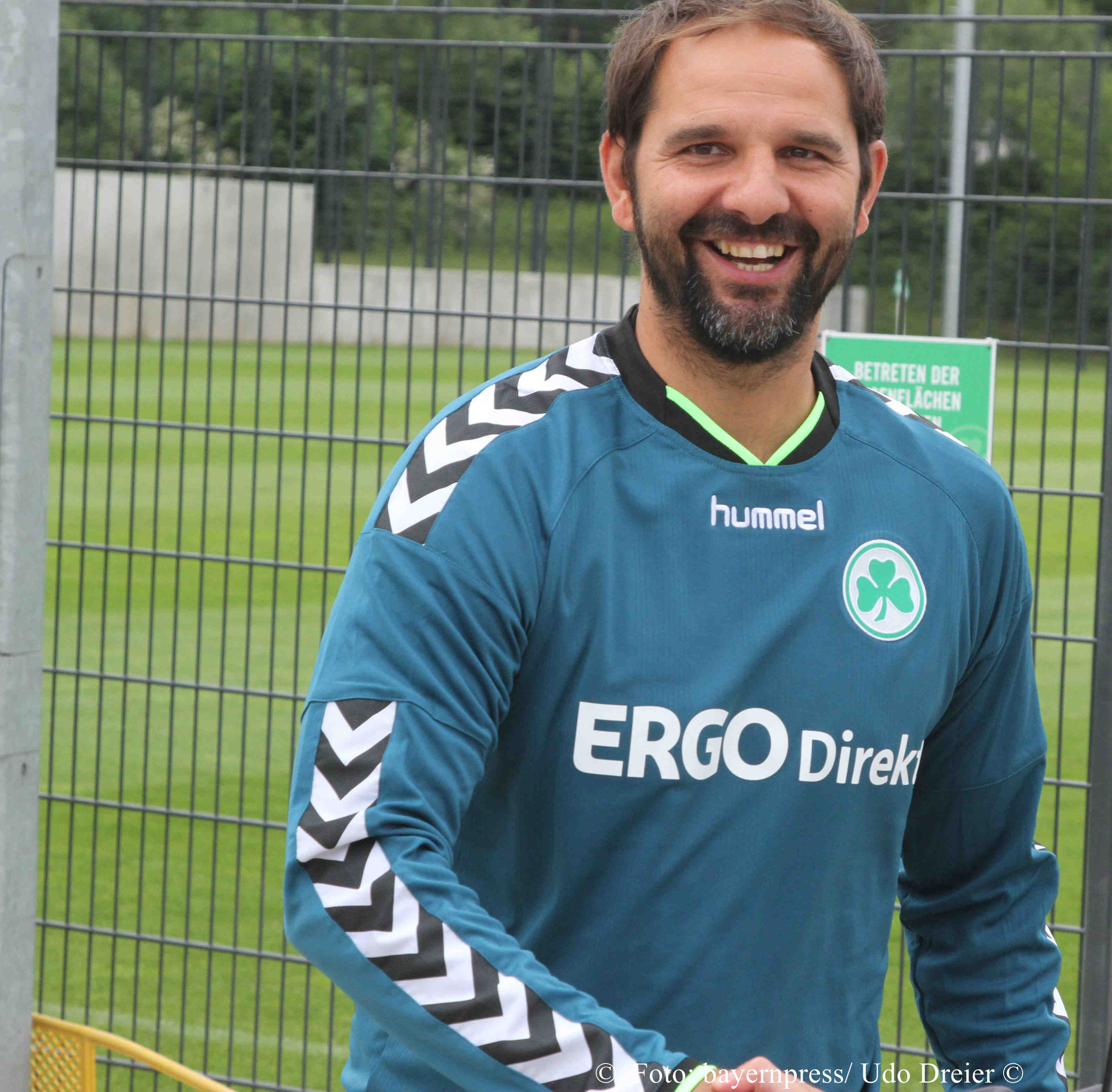 Fürths Trainer Stefan Ruthenbeck hofft auf einen Heimsieg seiner Mannschaft.