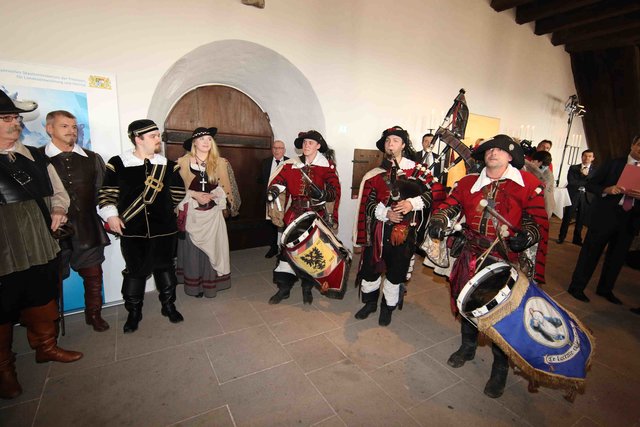 Dr. Markus Söder verleiht den Heimatpreis Mittelfranken an den Wallenstein-Festspielverein e.V., das Fränkische Freilandmuseum Bad Windsheim und die Kunstvilla im KunstKulturQuartier Nürnberg. | Foto: bayernpress