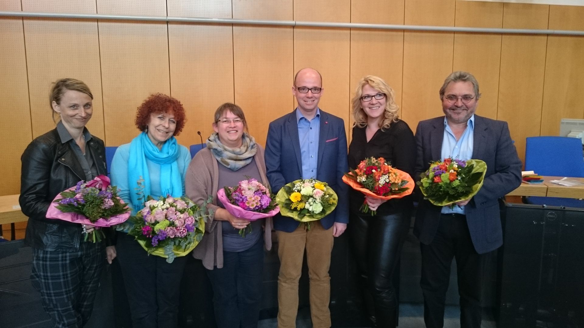 Neuer SPD-Fraktionsvorstand (v.l.): Katja Strohhacker, Gabriele Penzkofer-Röhrl, Dr. Anja Prölß-Kammerer, Thorsten Brehm, Claudia Arabackyj, Lorenz Gradl
