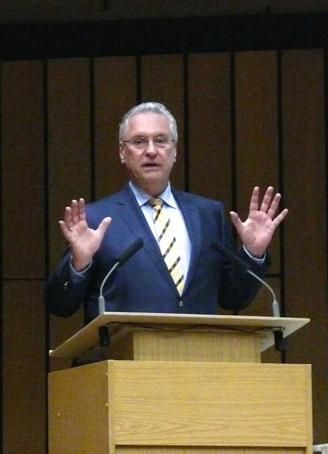 Joachim Herrmann: „Bei allem Respekt – die Herausforderungen bleiben.“ Foto: Sebastian Faltenbacher
