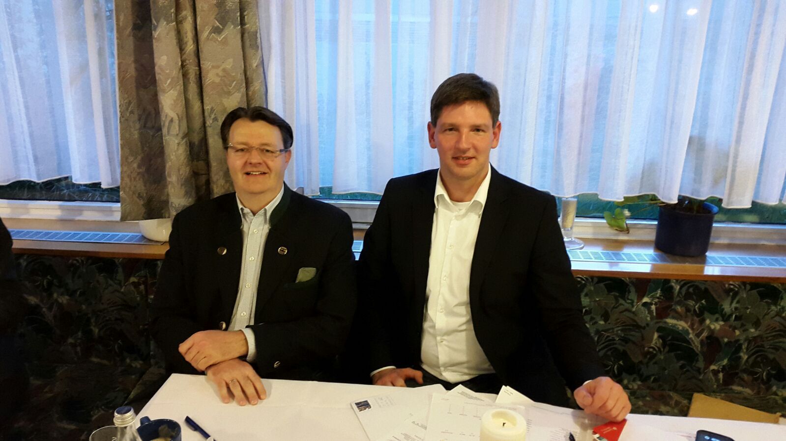 Michael Frieser, MdB, und der Vorsitzende der CSU Langwasser, Alexander Christ.