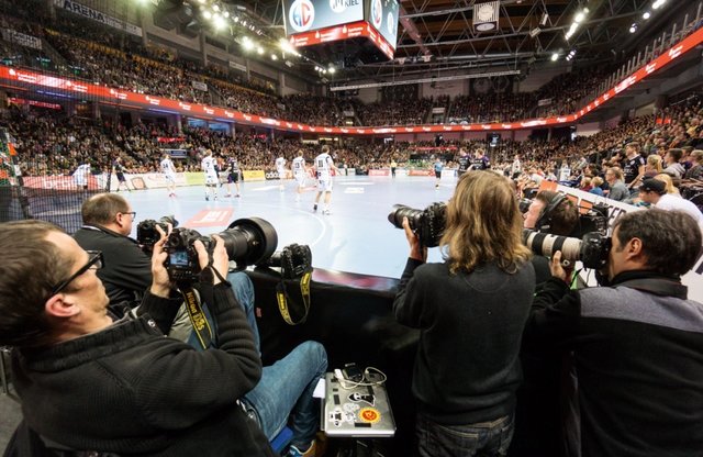(Foto: hl-studios, Erlangen): Mit Sicherheit großes Medieninteresse am Pfingstmontag in der Arena Nürnberger Versicherung