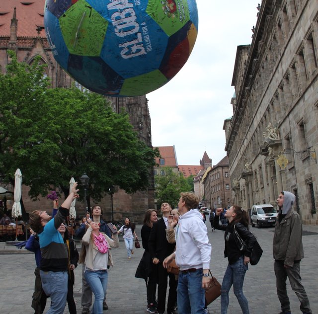 Der GLOBALL rollt wieder durch Deutschland. | Foto: John R. Braun