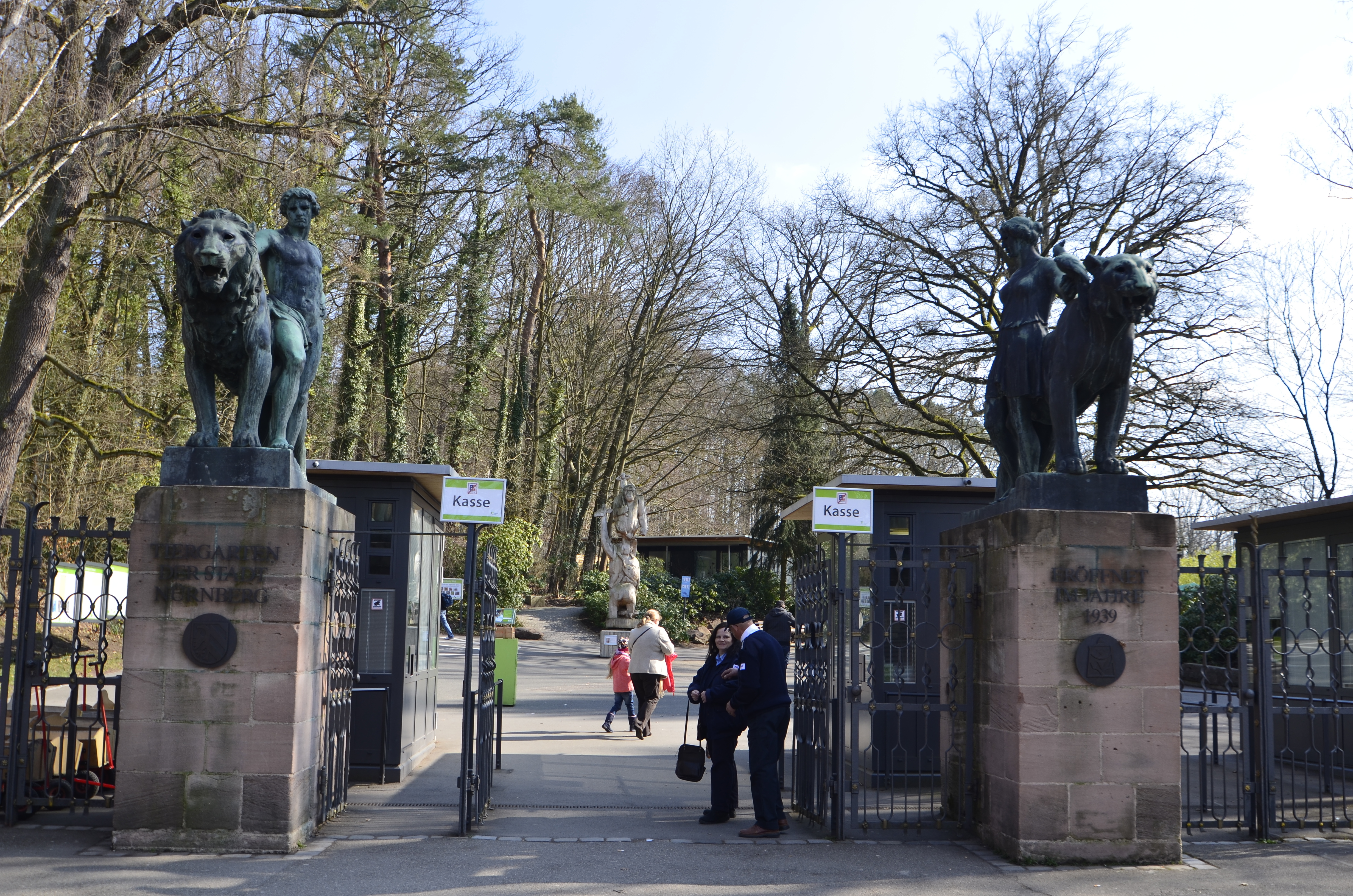 Den Tiergarten Nürnberg besuchen jedes Jahr über eine Million Menschen. Doch allein durch Eintrittsgelder kann der Tiergarten nicht finanziert werden.