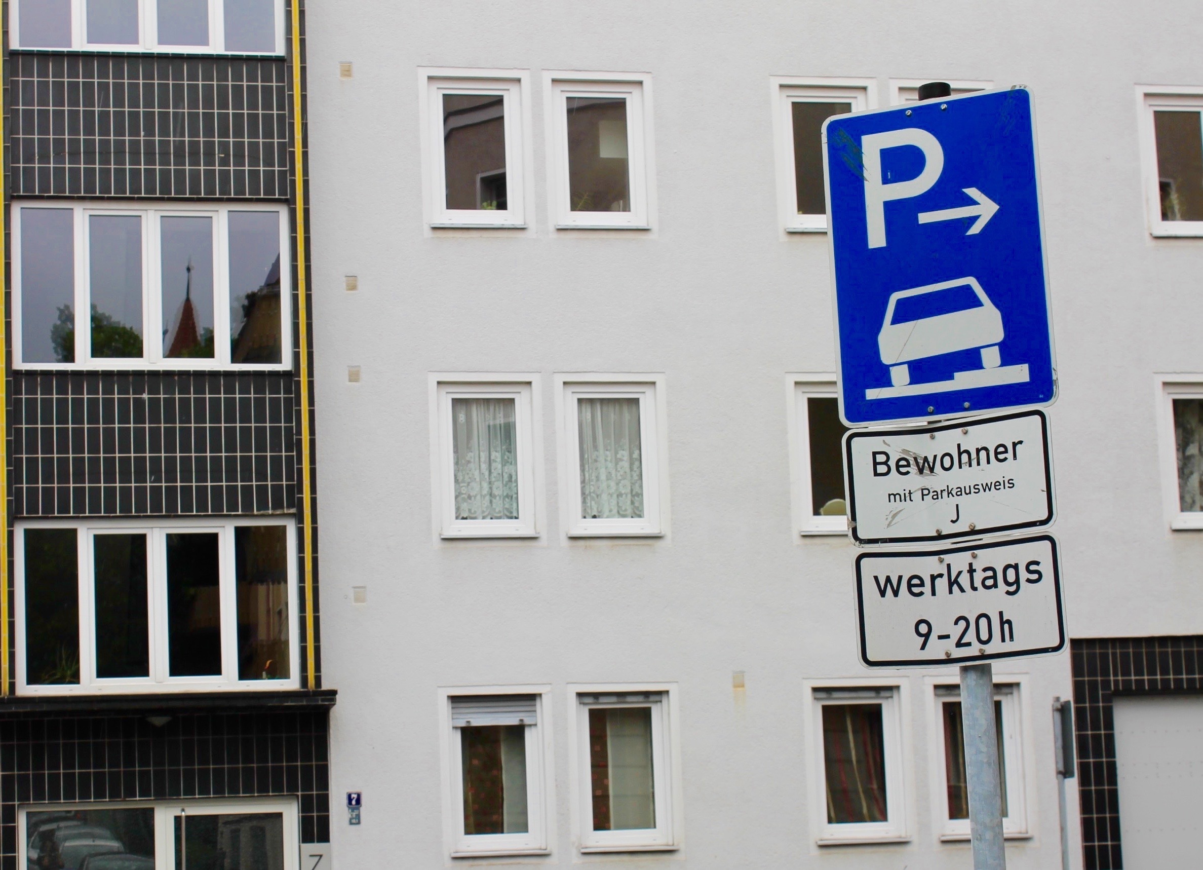 Ab 4. Juli 2016 gilt - wie auf dem Bild u.a. in St. Johannis - eine Bewohnerparkregelung.